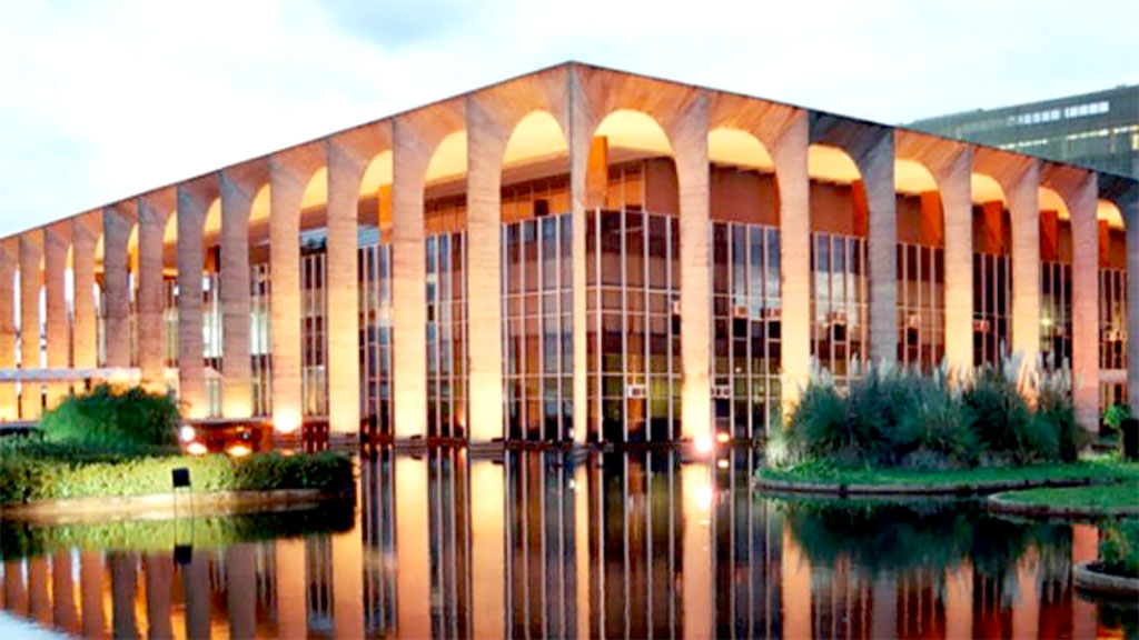O Instituto Rio Branco forma diplomatas para o Itamaraty