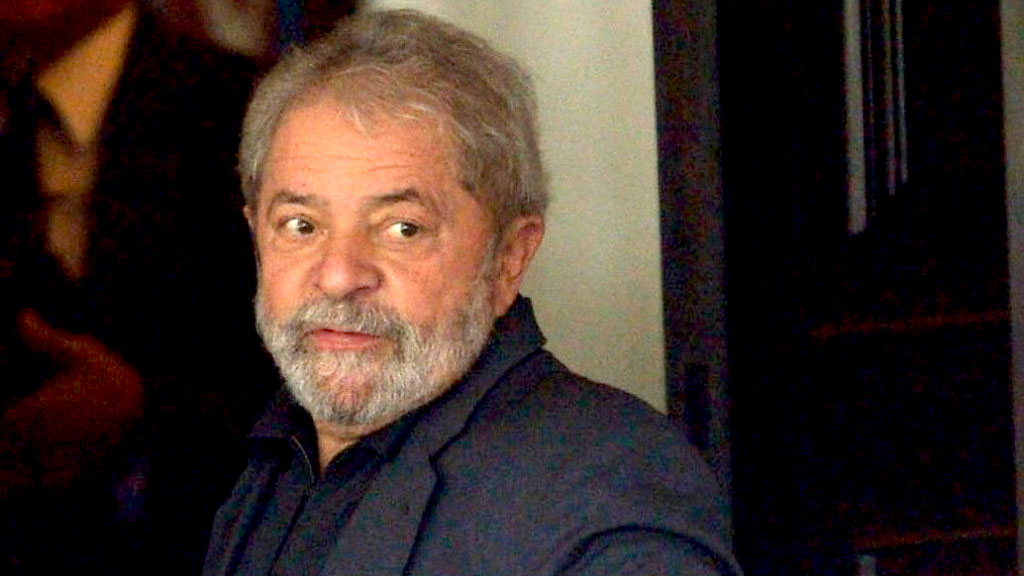 Luiz Inácio Lula da Silva é é mantido preso injustamente desde abril de 2018