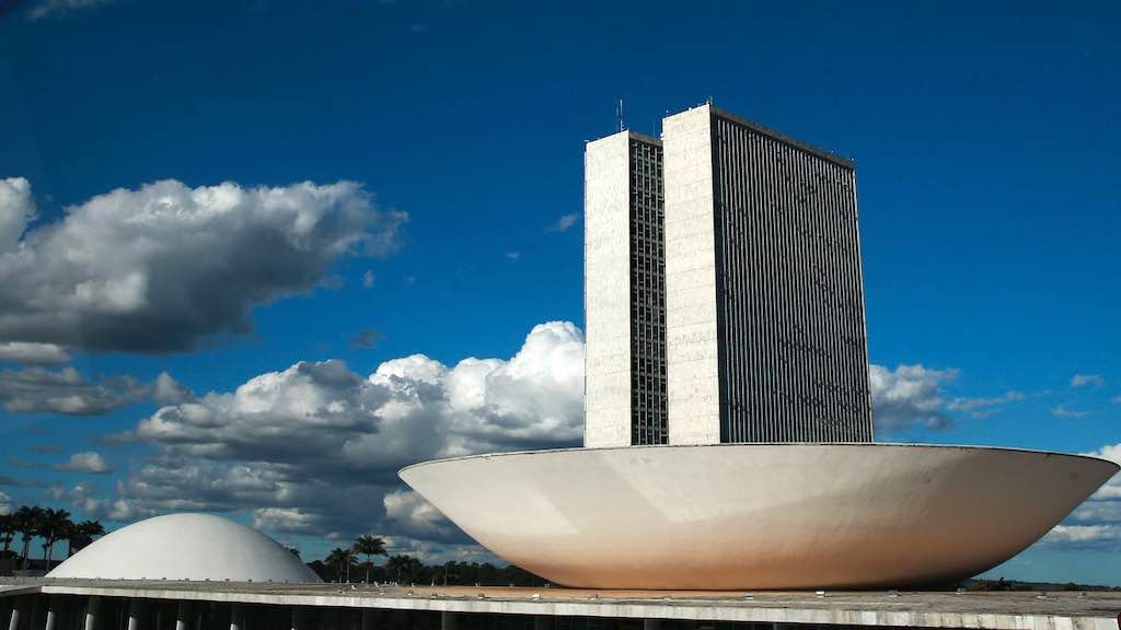 Planalto quer adiar votação do Fundeb