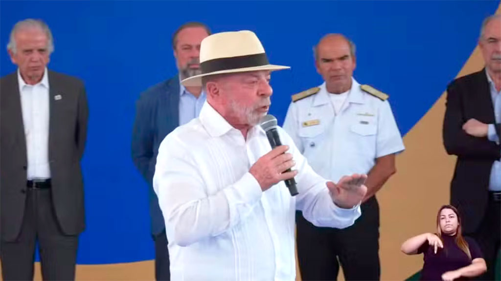 Lula, submarino nuclear