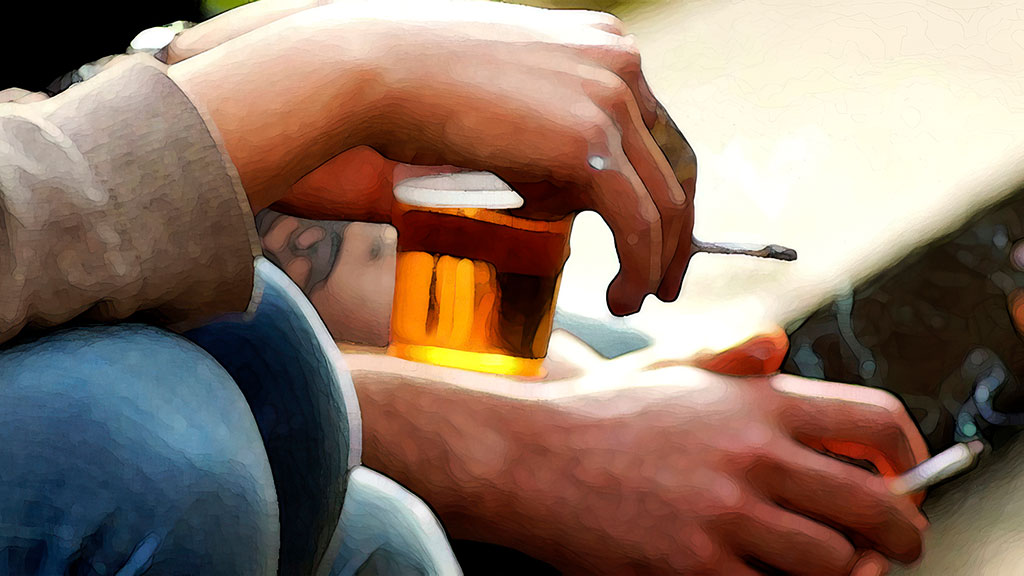 álcool e cigarros